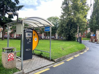 Parkování u Nemocnic AGEL v Přerově a Prostějově je modernější a rychlejší díky novému systému