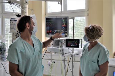 Zdravotníci Nemocnice AGEL Přerov mají pacienty na oddělení ARO pod dohledem díky novému monitorovacímu systému