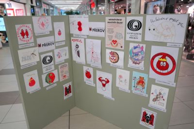 Studenti Gymnázia Jakuba Škody si nechávají „pouštět žilou“  na transfuzním oddělení Nemocnice AGEL v Přerově