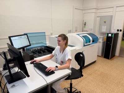 Nové technologie za 25 milionů korun posilují laboratorní diagnostiku v nemocnicích AGEL Přerov a AGEL Šternberk